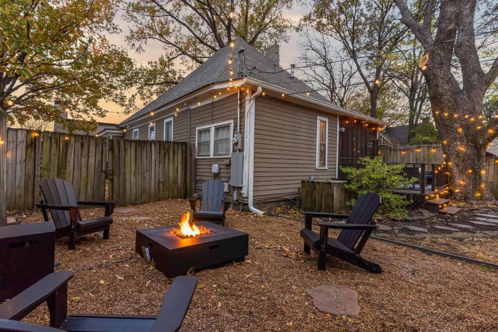 Large Historical Home W/ Fire Pit, Chef Kitchen. Memphis Exteriér fotografie